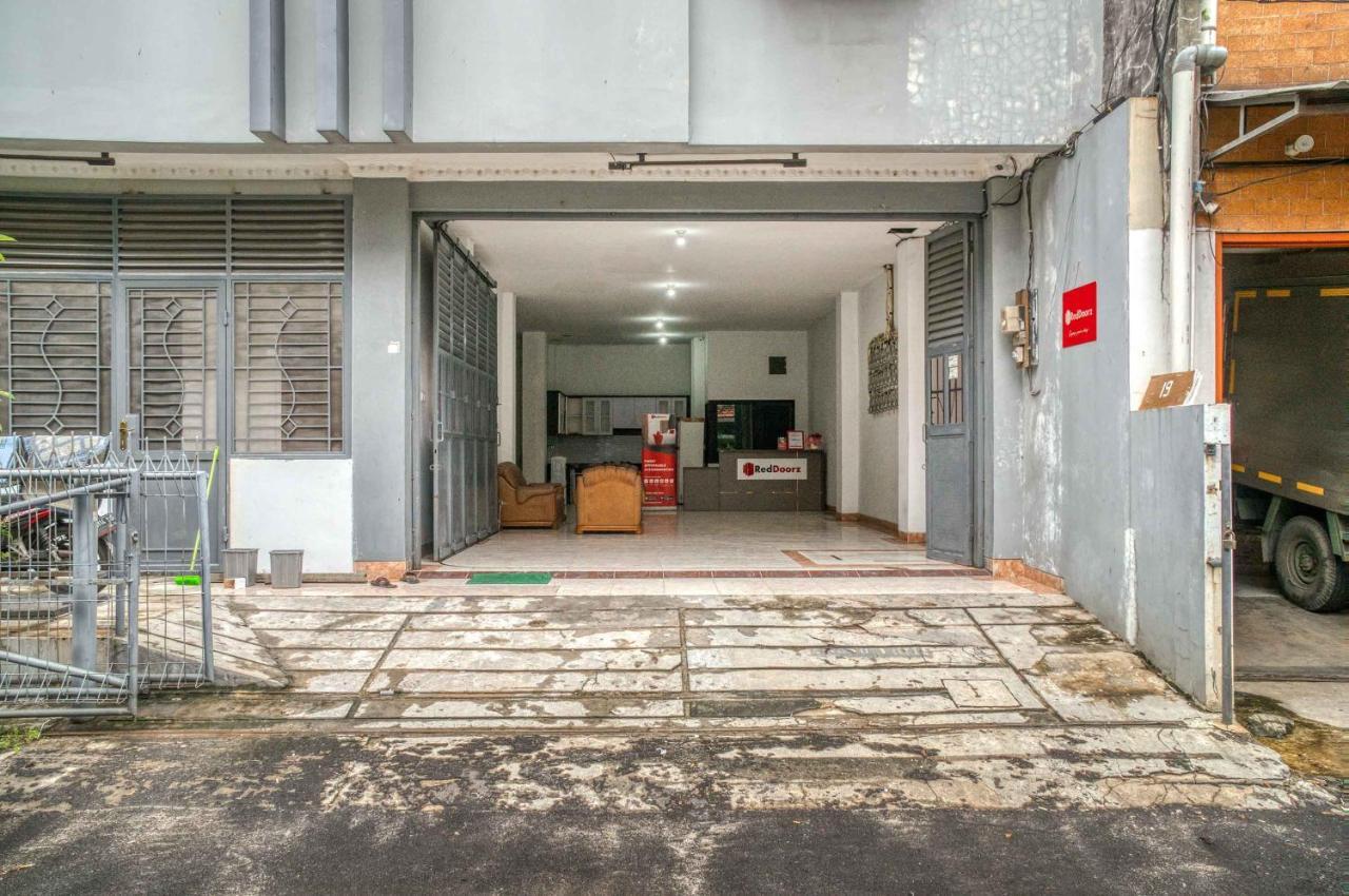 Rumah tetamu Reddoorz Near Duta Merlin Jakarta